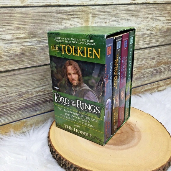 Vntg Lord of the Rings The Hobbit Boxed Book Set - Picture 2 of 12